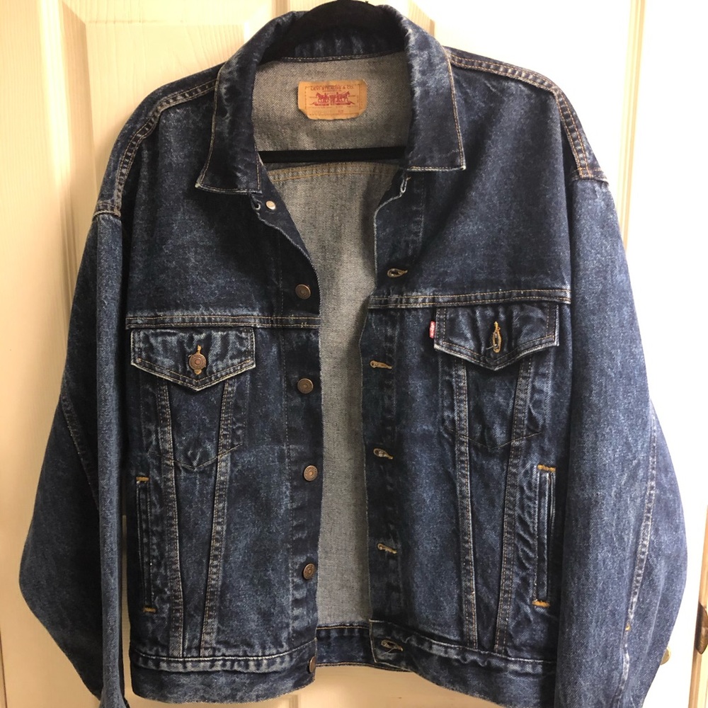 Like New Levi’s Women Jean Jacket